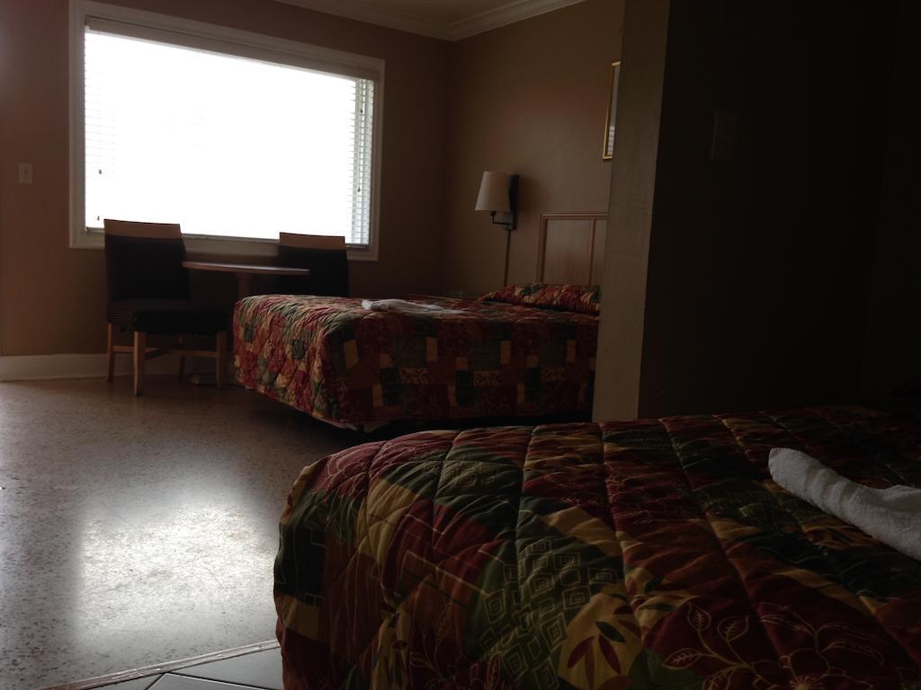 Palacio Inn Motel Miami Springs Room photo